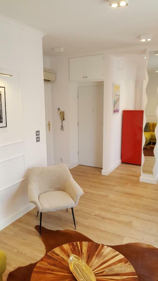 123 Sadi Carnot, Classe 2 Etoiles Saint-Raphaël Exteriör bild