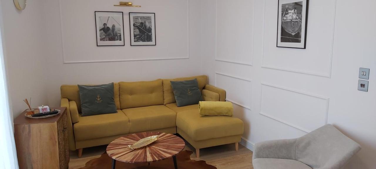 123 Sadi Carnot, Classe 2 Etoiles Saint-Raphaël Exteriör bild