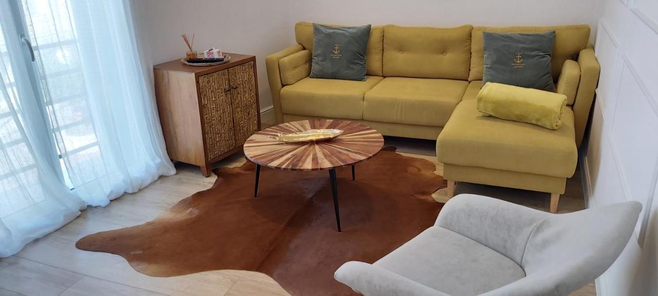 123 Sadi Carnot, Classe 2 Etoiles Saint-Raphaël Exteriör bild