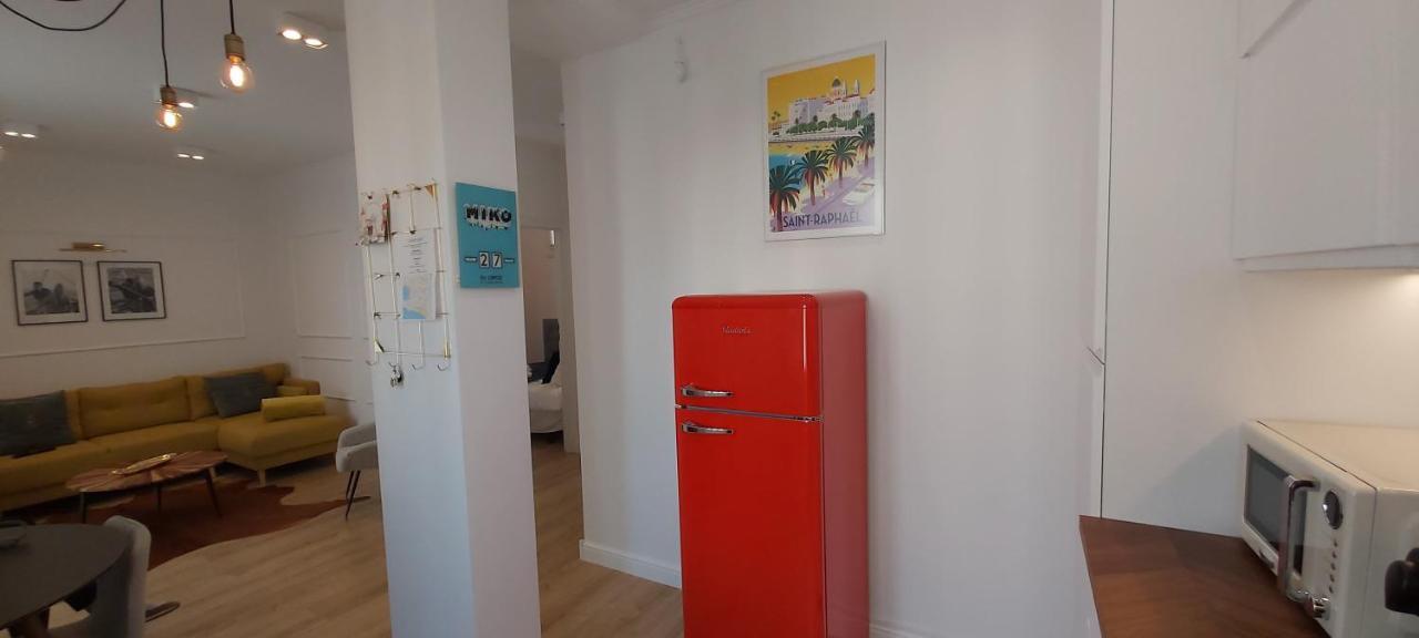 123 Sadi Carnot, Classe 2 Etoiles Saint-Raphaël Exteriör bild